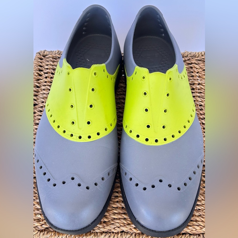Biion Men’s Spikeless Golf Shoes Wingtip Style Slip On Gray/Neon Yellow Size 13